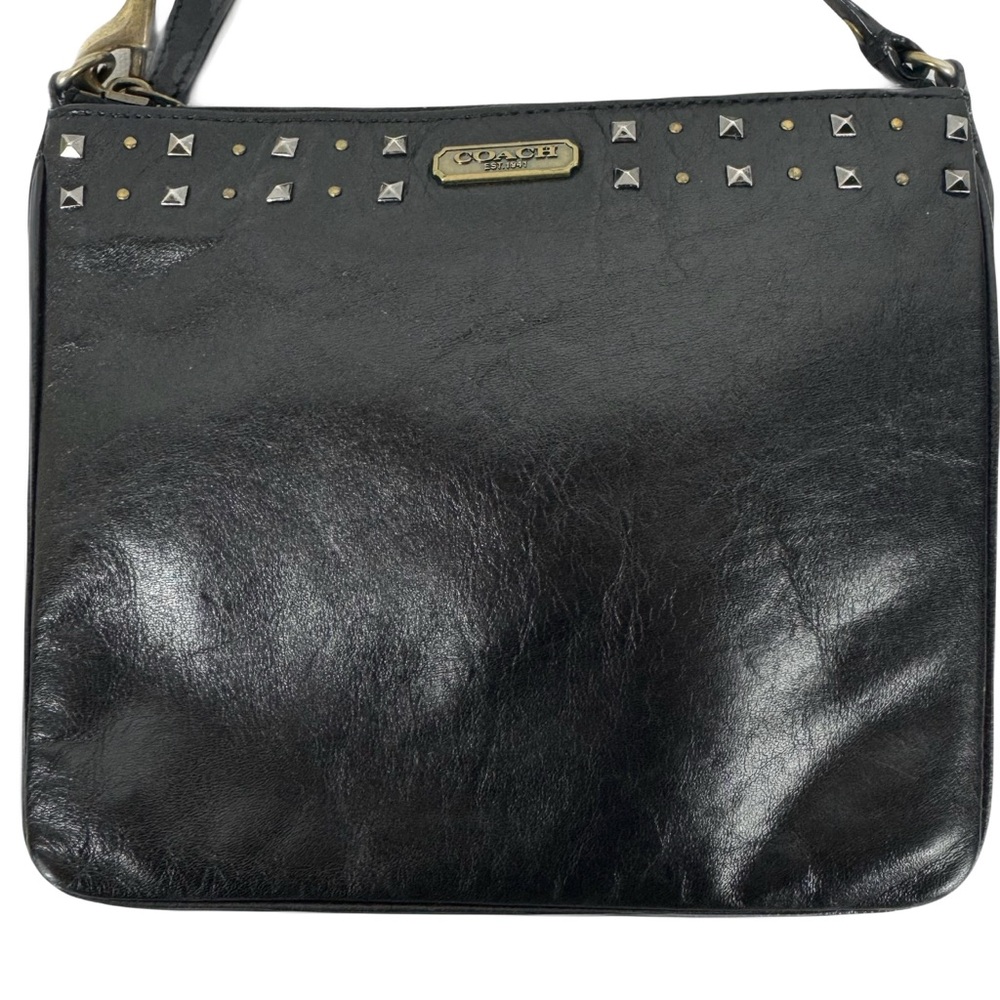 COACH black lthr crossbody shoulder bag w long strap, studs, brass hardware EUC - Picture 4 of 16
